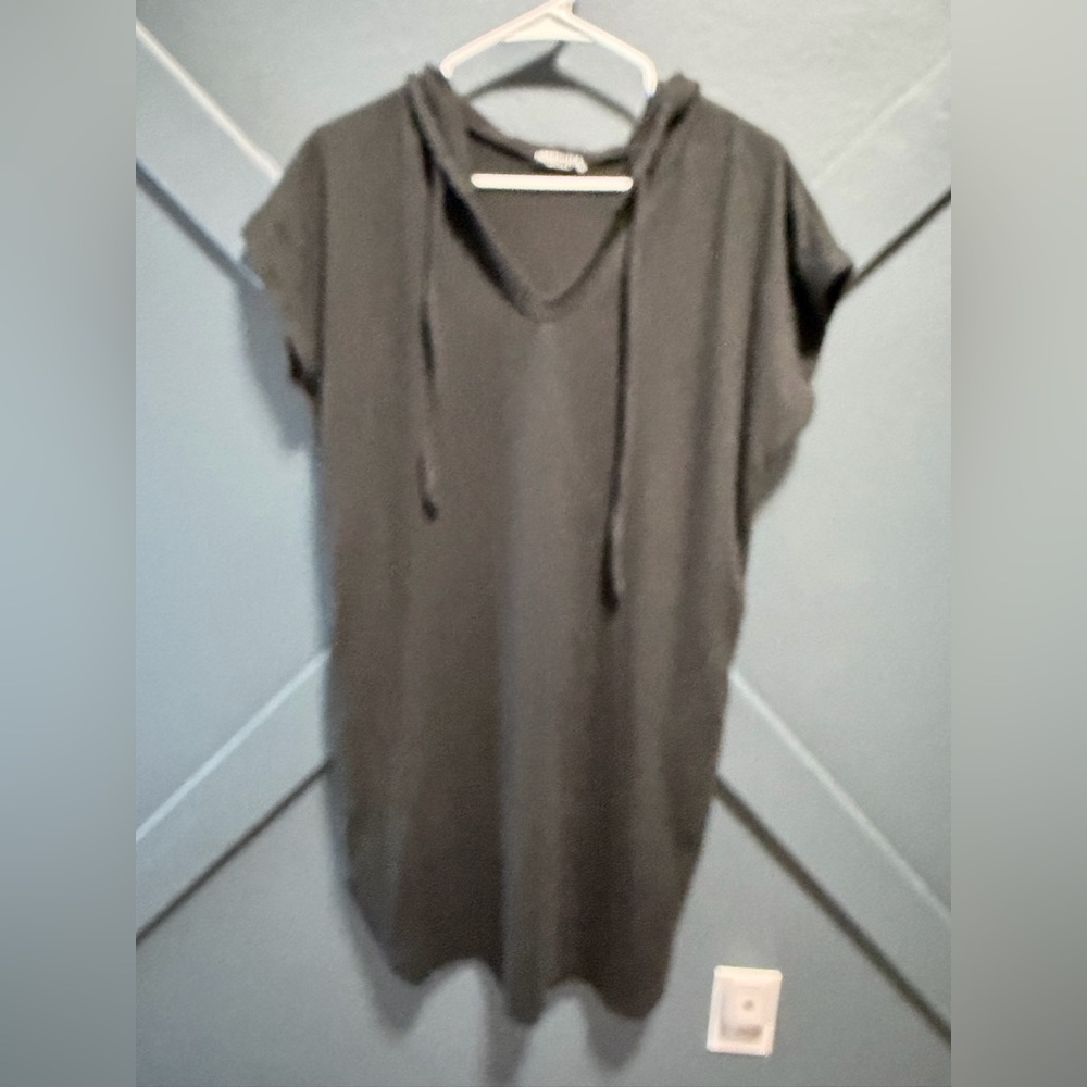 HEIMISH USA Black Ribbed Hooded Dress With Cap Sleeves